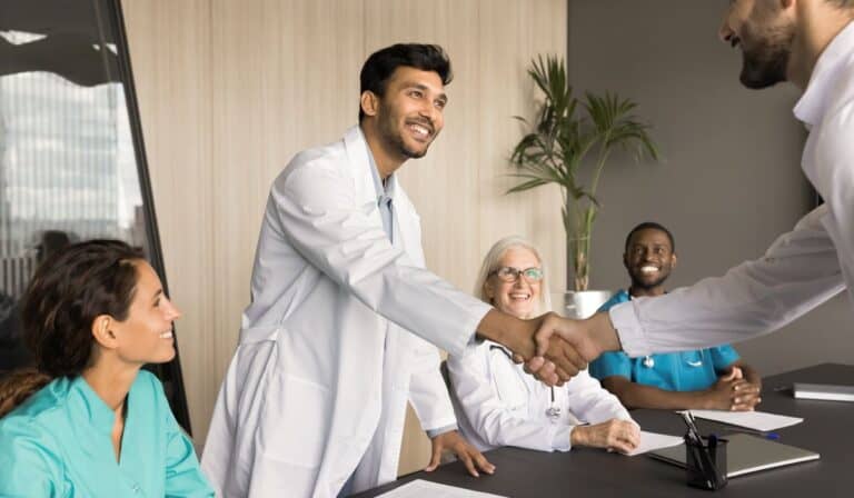 mednews-2610-praxisverkauf